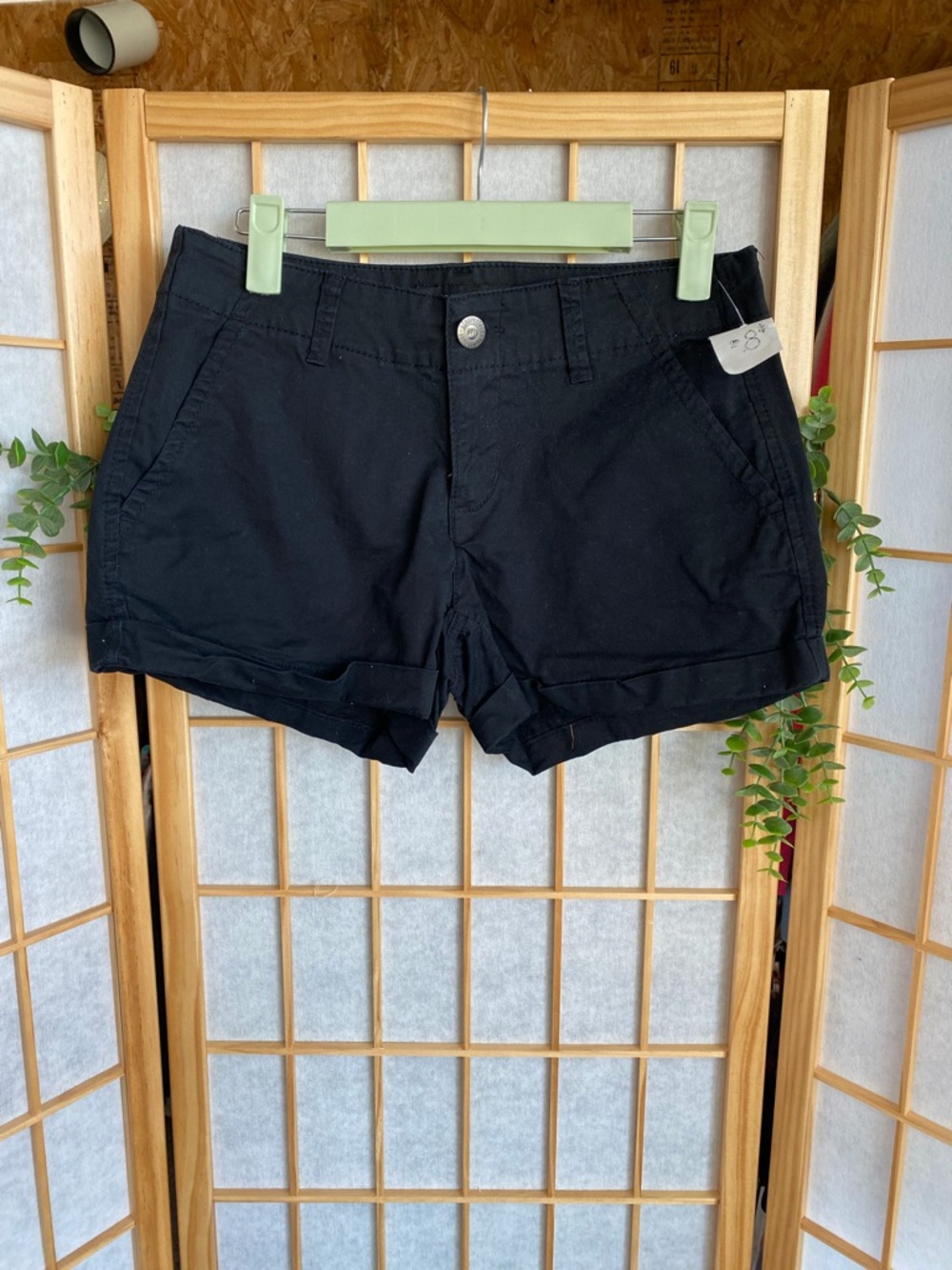 Aeropostale Black Cuffed Cargo Shorts